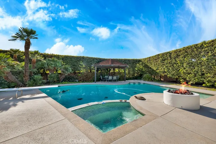 10115 Donna Avenue, Northridge, California 91324