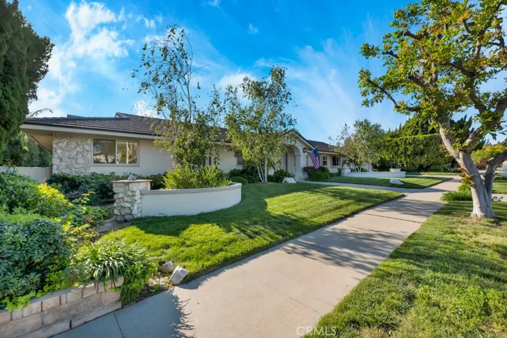 10115 Donna Avenue, Northridge, California 91324