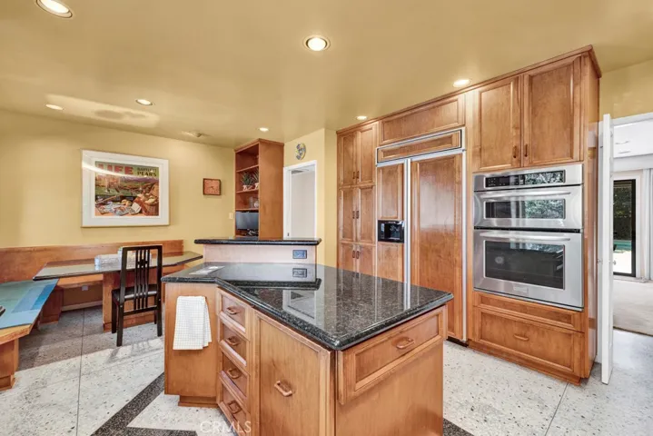 10115 Donna Avenue, Northridge, California 91324