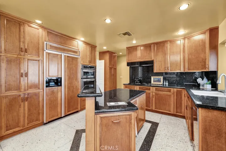 10115 Donna Avenue, Northridge, California 91324