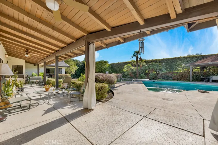 10115 Donna Avenue, Northridge, California 91324