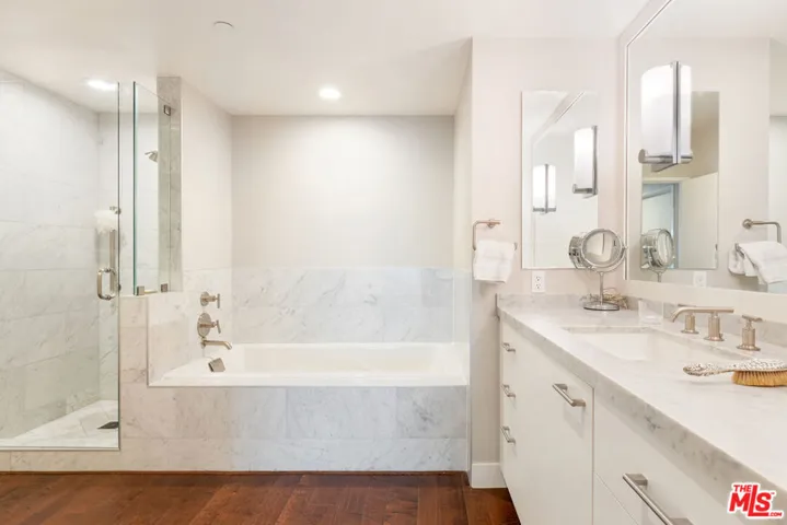 13600 Marina Pointe Drive 812, Marina Del Rey, California 90292