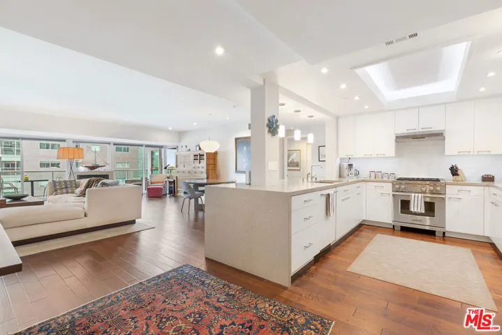 13600 Marina Pointe Drive 812, Marina Del Rey, California 90292