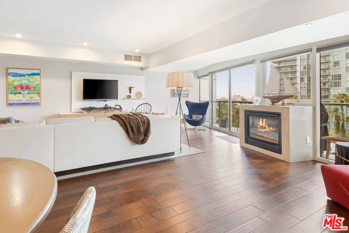 13600 Marina Pointe Drive 812, Marina Del Rey, California 90292