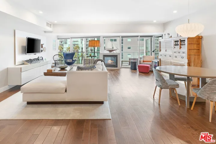 13600 Marina Pointe Drive 812, Marina Del Rey, California 90292