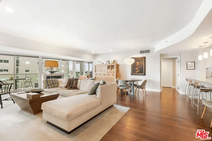 13600 Marina Pointe Drive 812, Marina Del Rey, California 90292