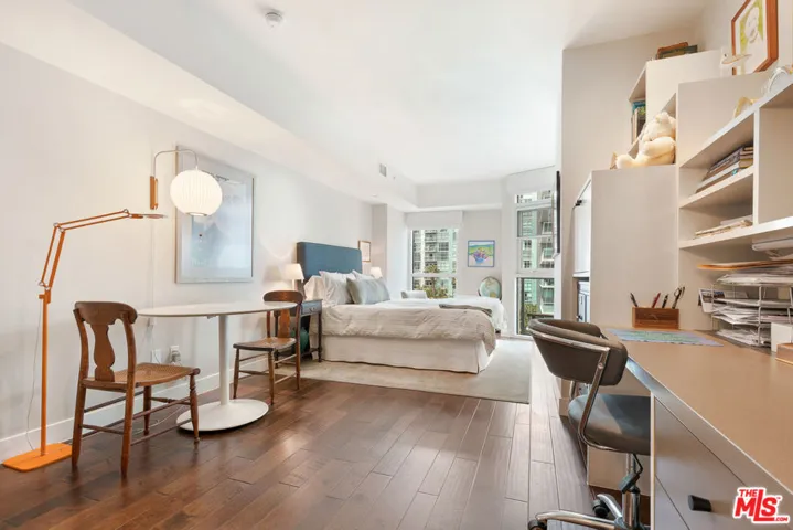 13600 Marina Pointe Drive 812, Marina Del Rey, California 90292