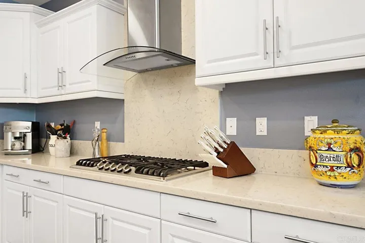 35767 Garrano Lane, Fallbrook, California 92028