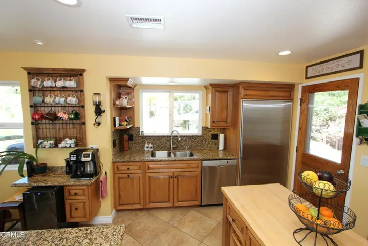 Kitchen Sink and Freezer