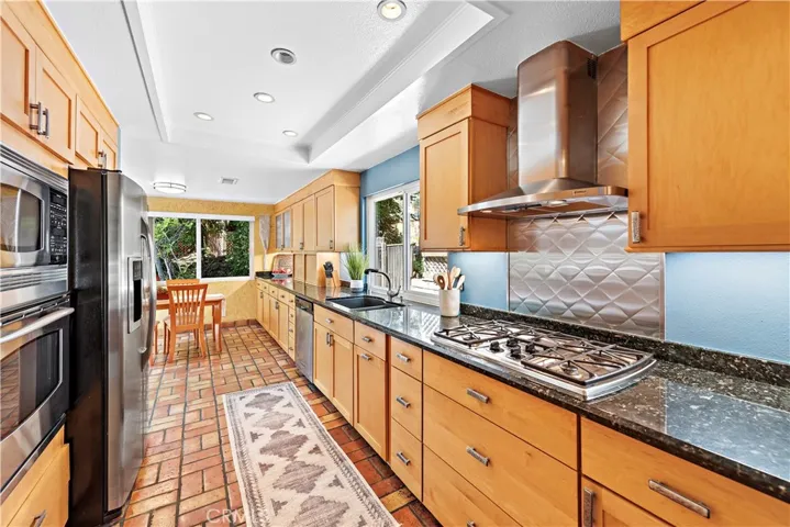 25106 Sleepy Hollow Terrace, Lake Forest, California 92630