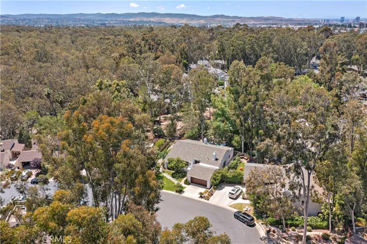 25106 Sleepy Hollow Terrace, Lake Forest, California 92630