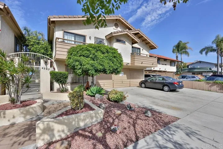 4562 Georgia Strret 8, San Diego, California 92116