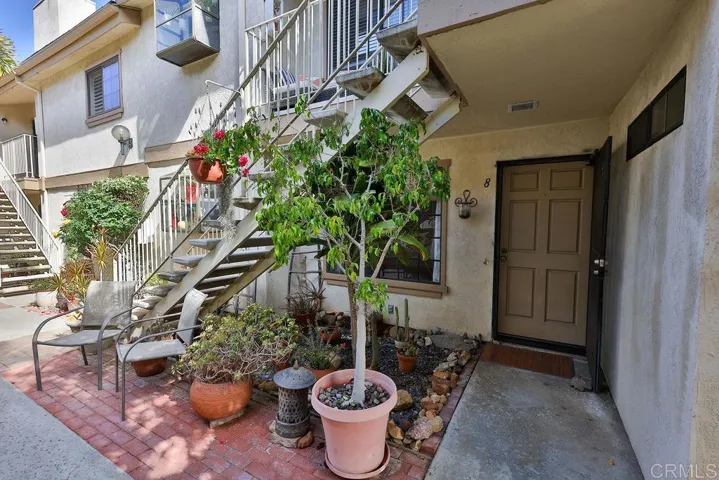 4562 Georgia Strret 8, San Diego, California 92116