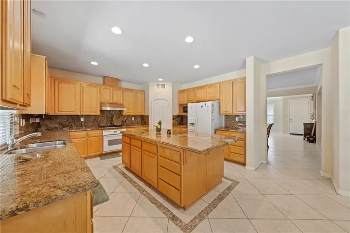 29616 Baker Ln, Murrieta, California 92563