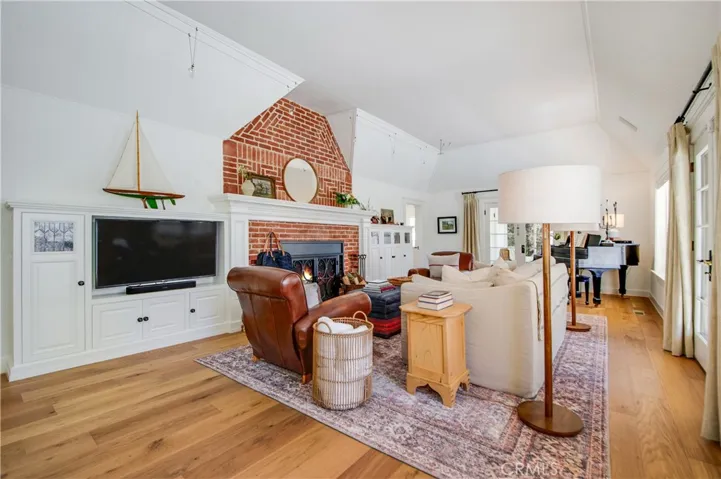 28216 N Shore Road, Lake Arrowhead, California 92352