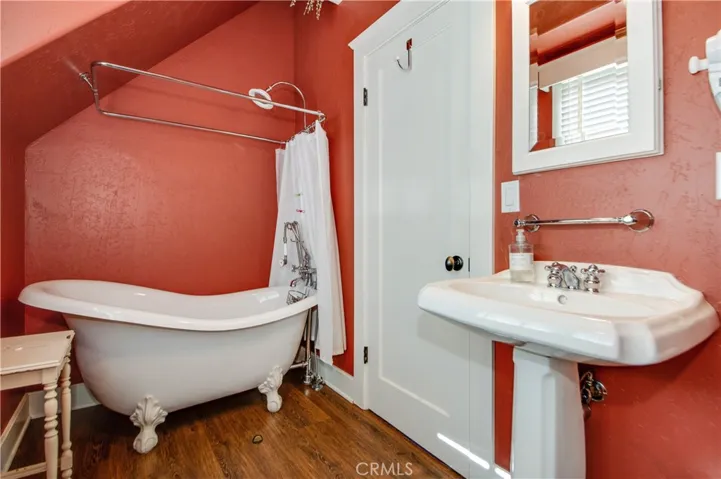 28216 N Shore Road, Lake Arrowhead, California 92352