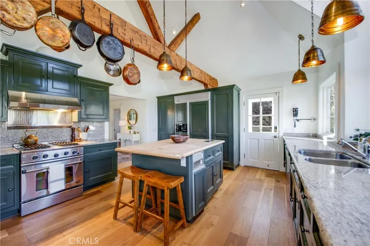 28216 N Shore Road, Lake Arrowhead, California 92352