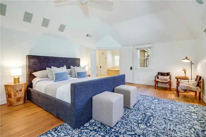 28216 N Shore Road, Lake Arrowhead, California 92352