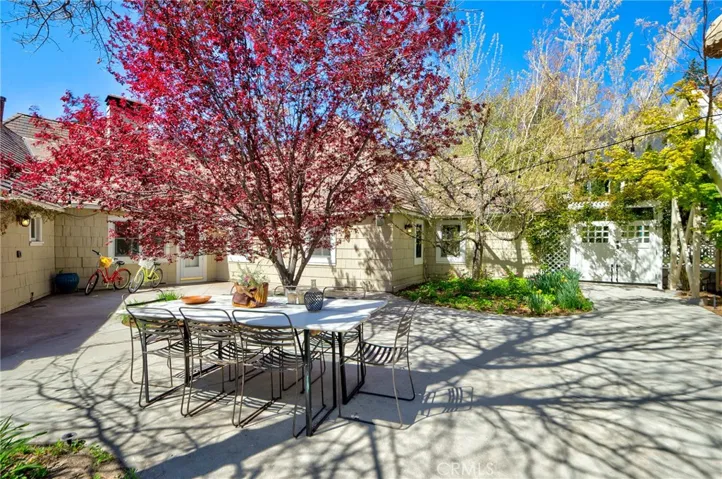 28216 N Shore Road, Lake Arrowhead, California 92352