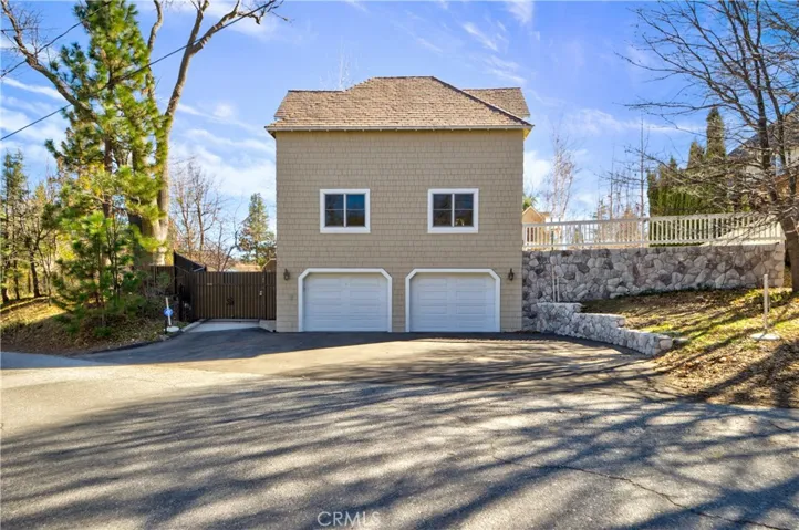 28216 N Shore Road, Lake Arrowhead, California 92352