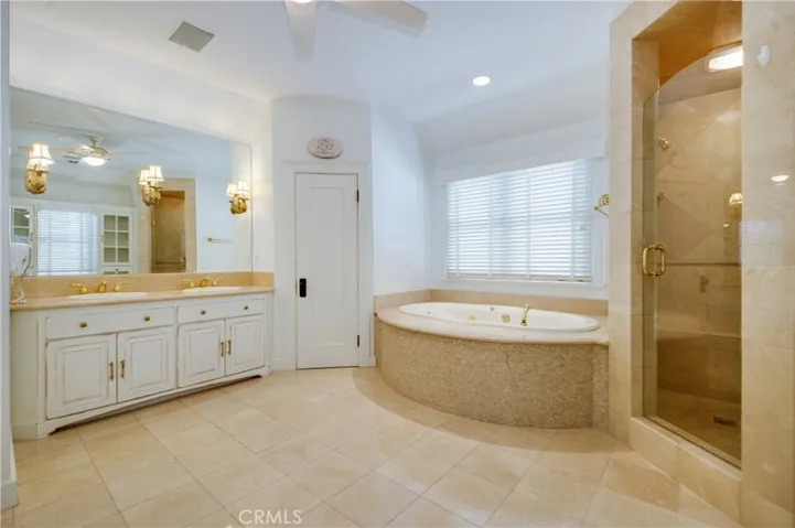 28216 N Shore Road, Lake Arrowhead, California 92352