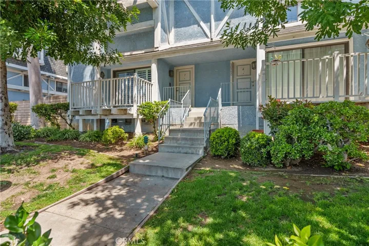10150 Reseda Boulevard 7, Northridge, California 91324