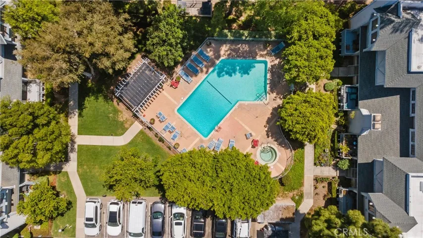 10150 Reseda Boulevard 7, Northridge, California 91324