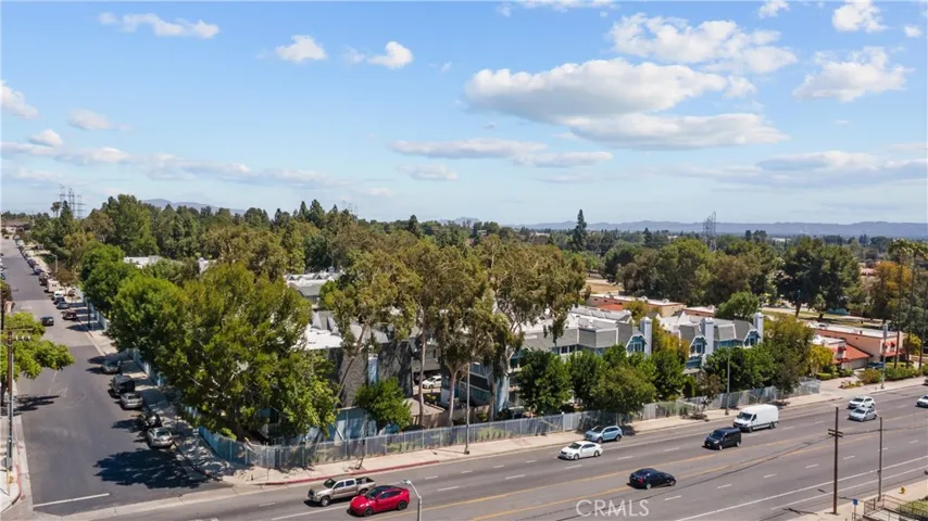 10150 Reseda Boulevard 7, Northridge, California 91324