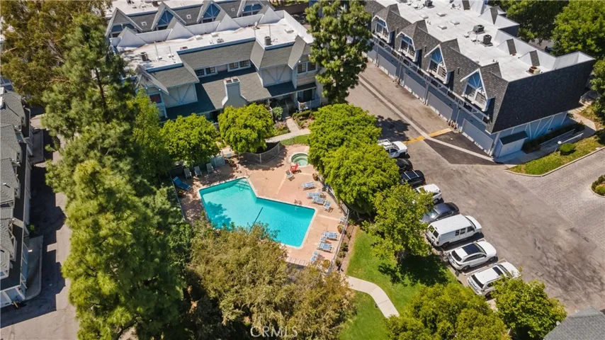 10150 Reseda Boulevard 7, Northridge, California 91324