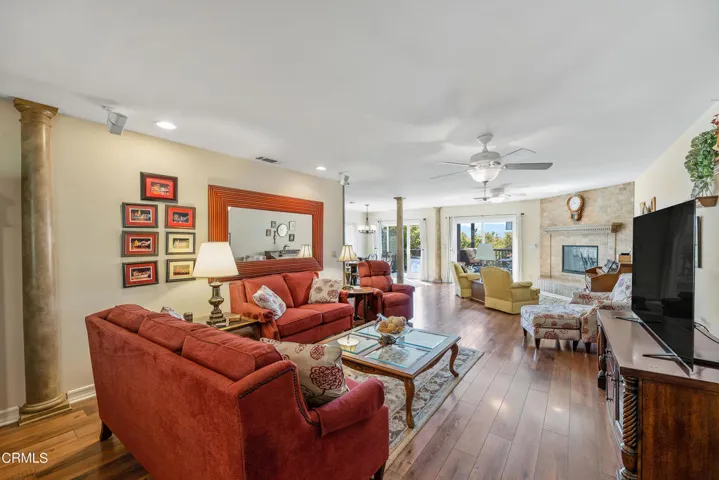 440 N Loop MLS-36