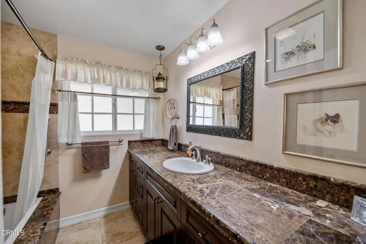 440 N Loop MLS-20