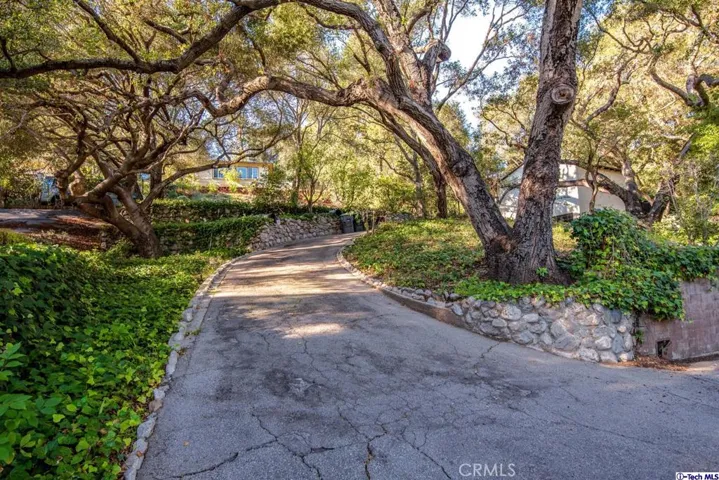 2980 Edmonton Road, Glendale, California 91206