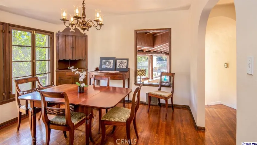 2980 Edmonton Road, Glendale, California 91206