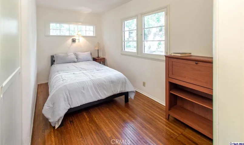 2980 Edmonton Road, Glendale, California 91206