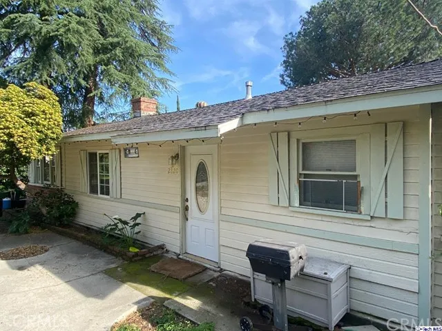 2820 Frances Avenue, La Crescenta, California 91214