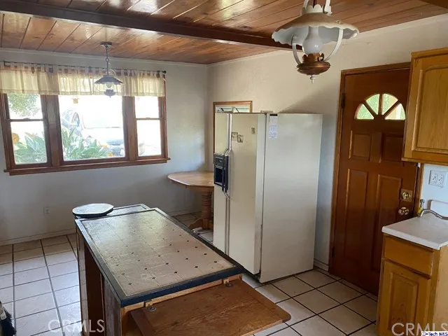 2820 Frances Avenue, La Crescenta, California 91214