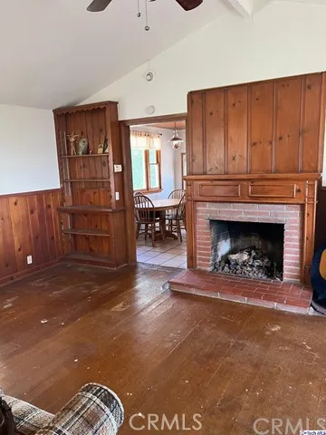 2820 Frances Avenue, La Crescenta, California 91214