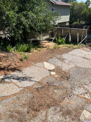 2820 Frances Avenue, La Crescenta, California 91214