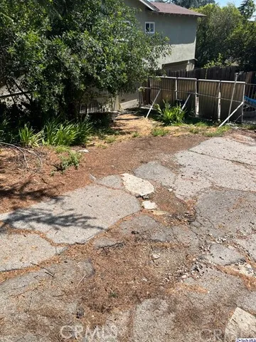 2820 Frances Avenue, La Crescenta, California 91214