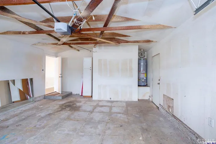 9612 Gerald Avenue, Northridge, California 91343