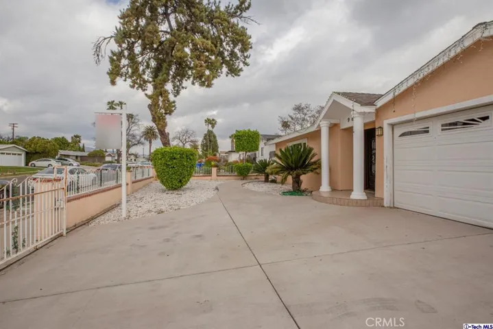 9612 Gerald Avenue, Northridge, California 91343