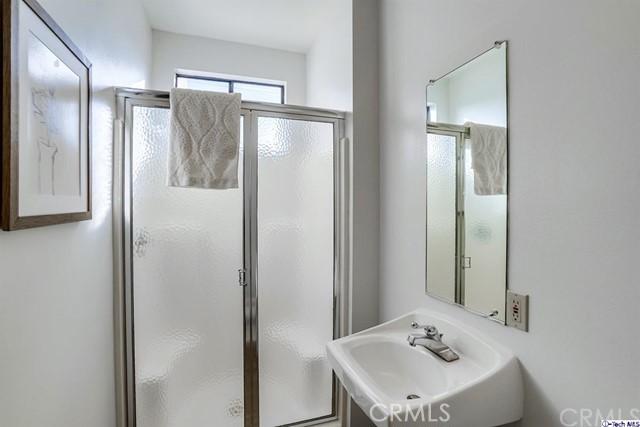 8041 Foothill Boulevard, Sunland, California 91040