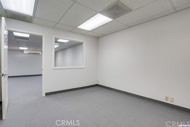 8041 Foothill Boulevard, Sunland, California 91040