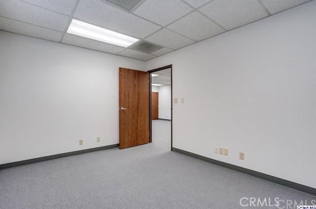8041 Foothill Boulevard, Sunland, California 91040