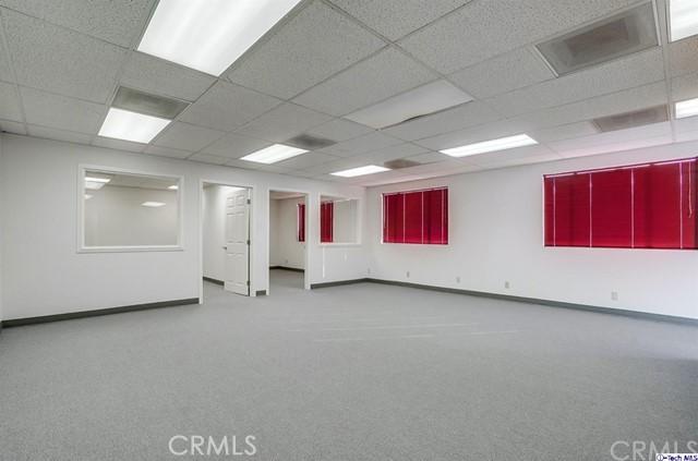 8041 Foothill Boulevard, Sunland, California 91040