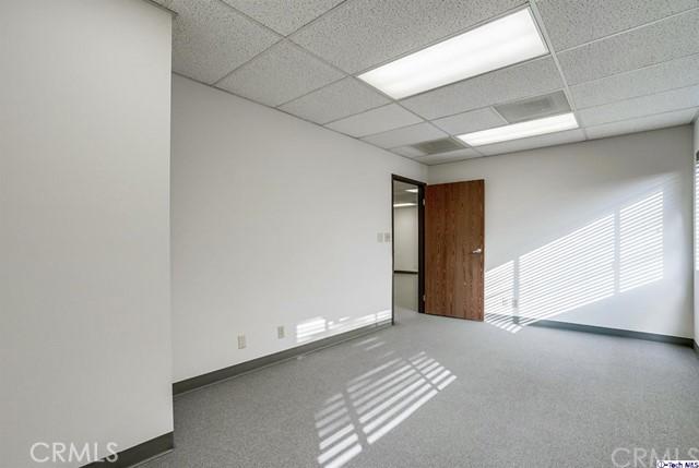 8041 Foothill Boulevard, Sunland, California 91040