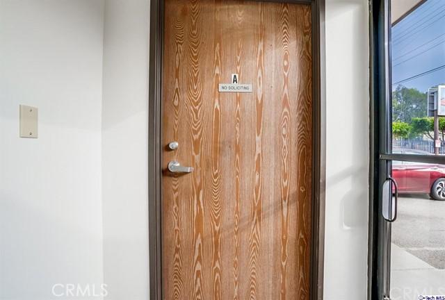 Entrance into Lower Level Suite A.