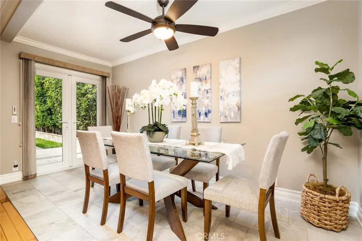 122 Adams Avenue, Huntington Beach, California 92648