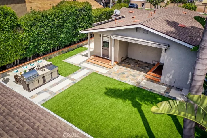 122 Adams Avenue, Huntington Beach, California 92648