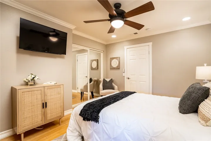 122 Adams Avenue, Huntington Beach, California 92648